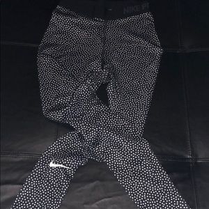 Nike performance leggings